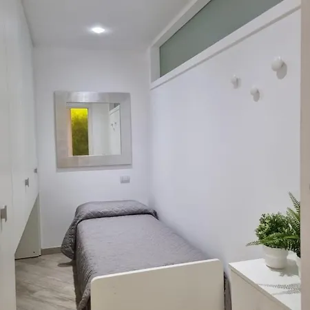 Bmp Apartment Orchidea Piscina, Giardino E Spiaggia Con Molo Sirmione Exterior photo