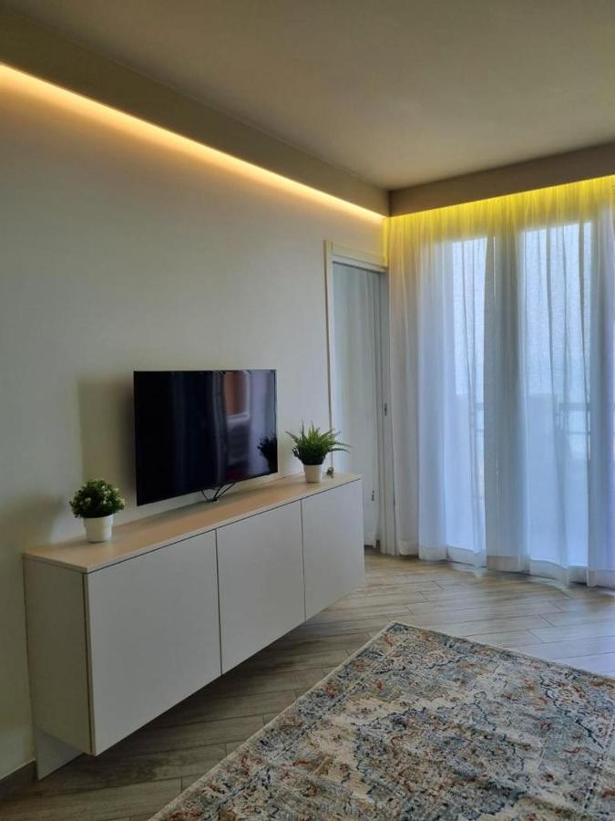Bmp Orchidea Piscina, Giardino E Con Molo Сasa de vacaciones Sirmione